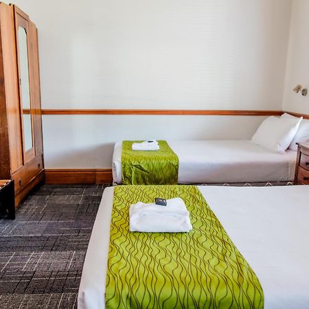 ולינגטו The Cambridge Hotel & Backpackers מראה חיצוני תמונה