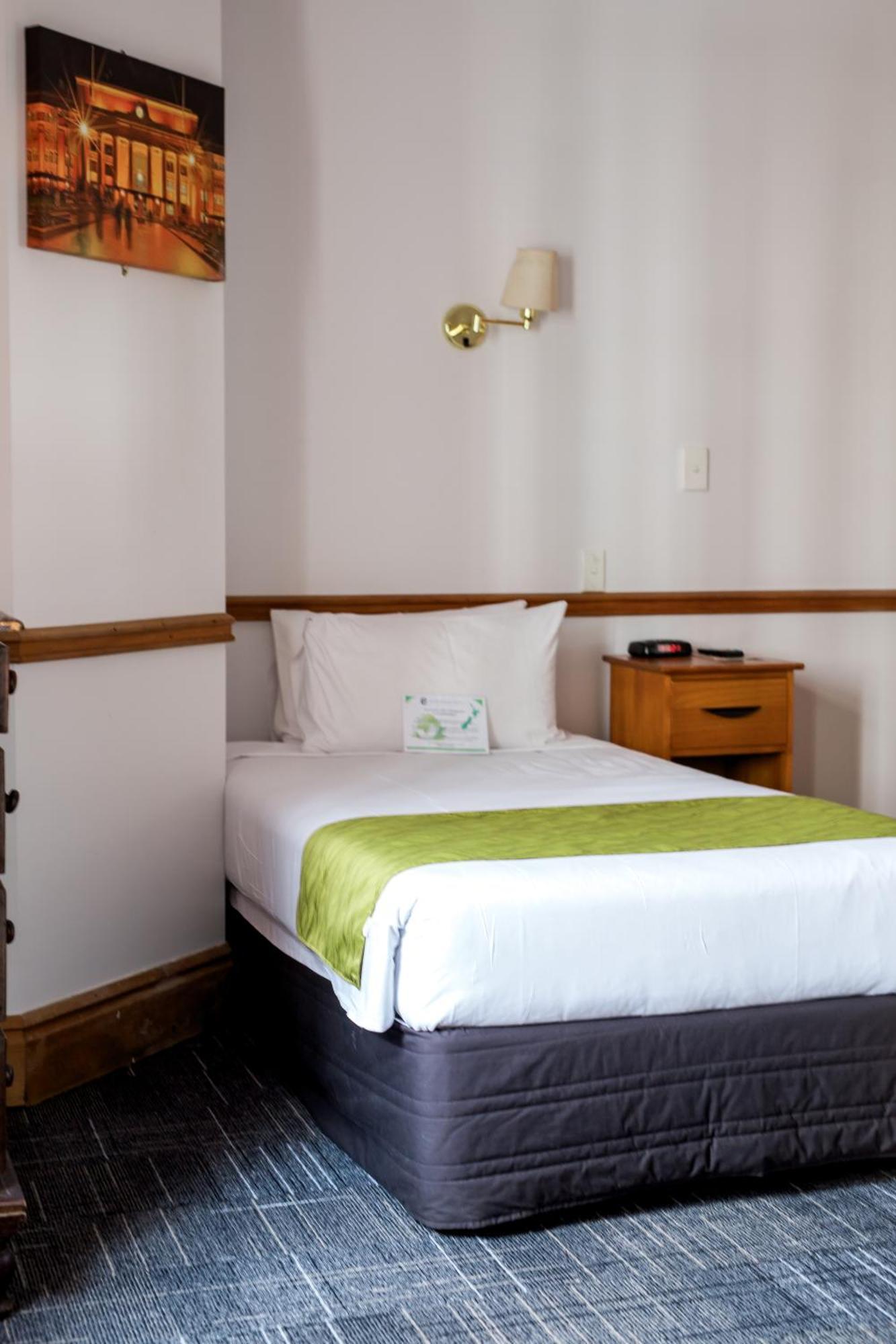 ולינגטו The Cambridge Hotel & Backpackers מראה חיצוני תמונה