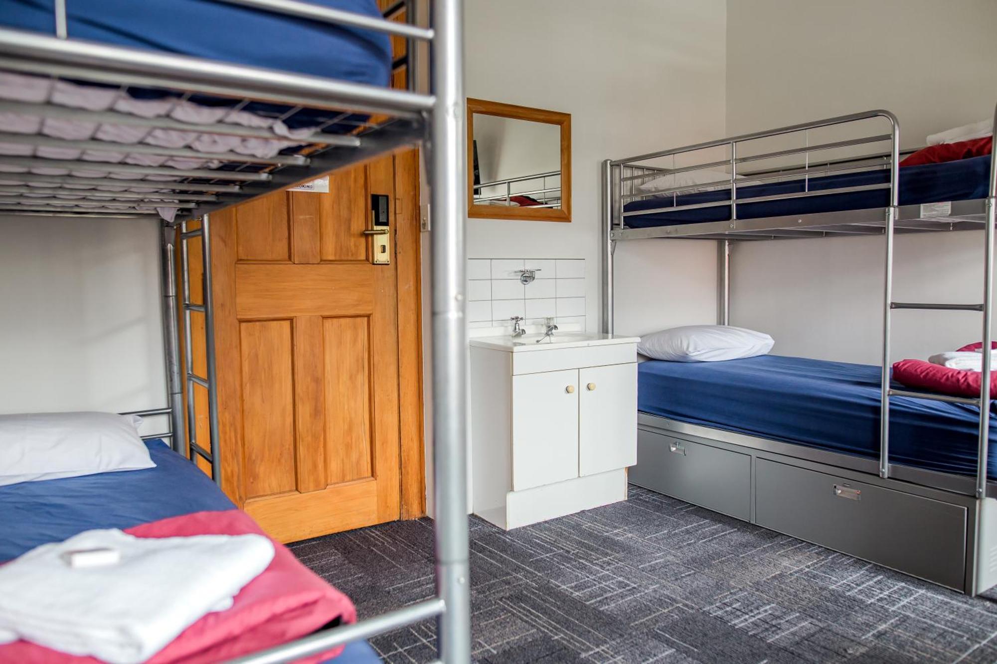 ולינגטו The Cambridge Hotel & Backpackers מראה חיצוני תמונה