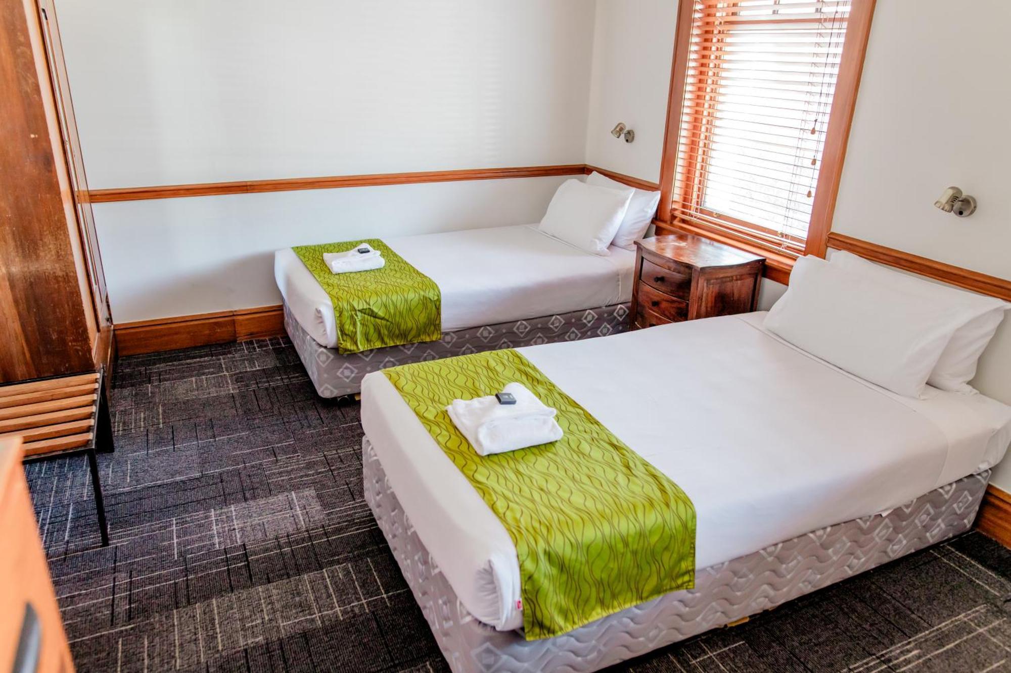 ולינגטו The Cambridge Hotel & Backpackers מראה חיצוני תמונה