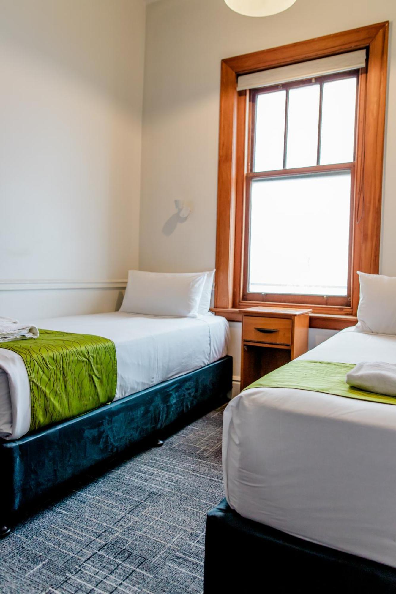 ולינגטו The Cambridge Hotel & Backpackers מראה חיצוני תמונה