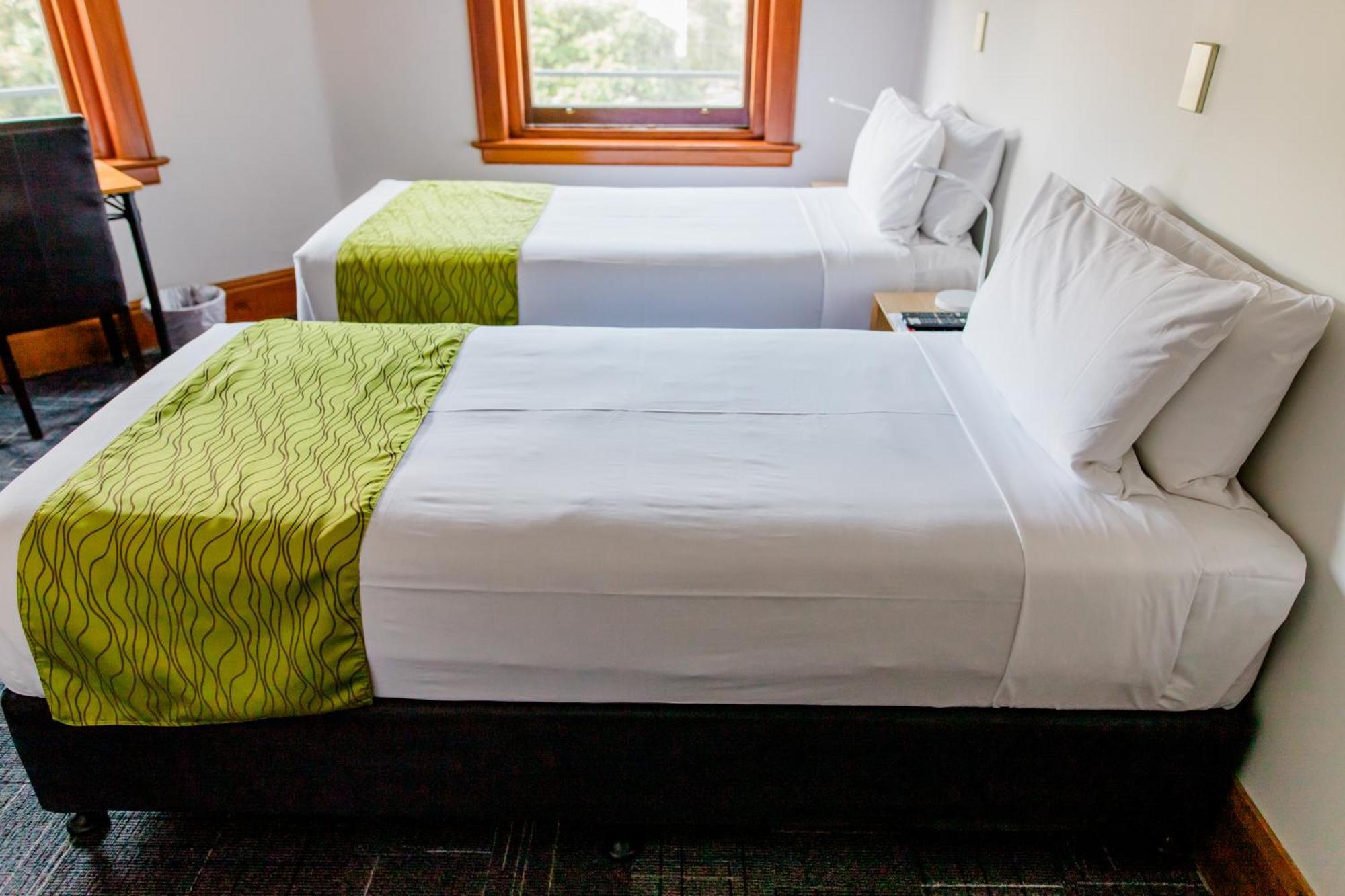 ולינגטו The Cambridge Hotel & Backpackers מראה חיצוני תמונה