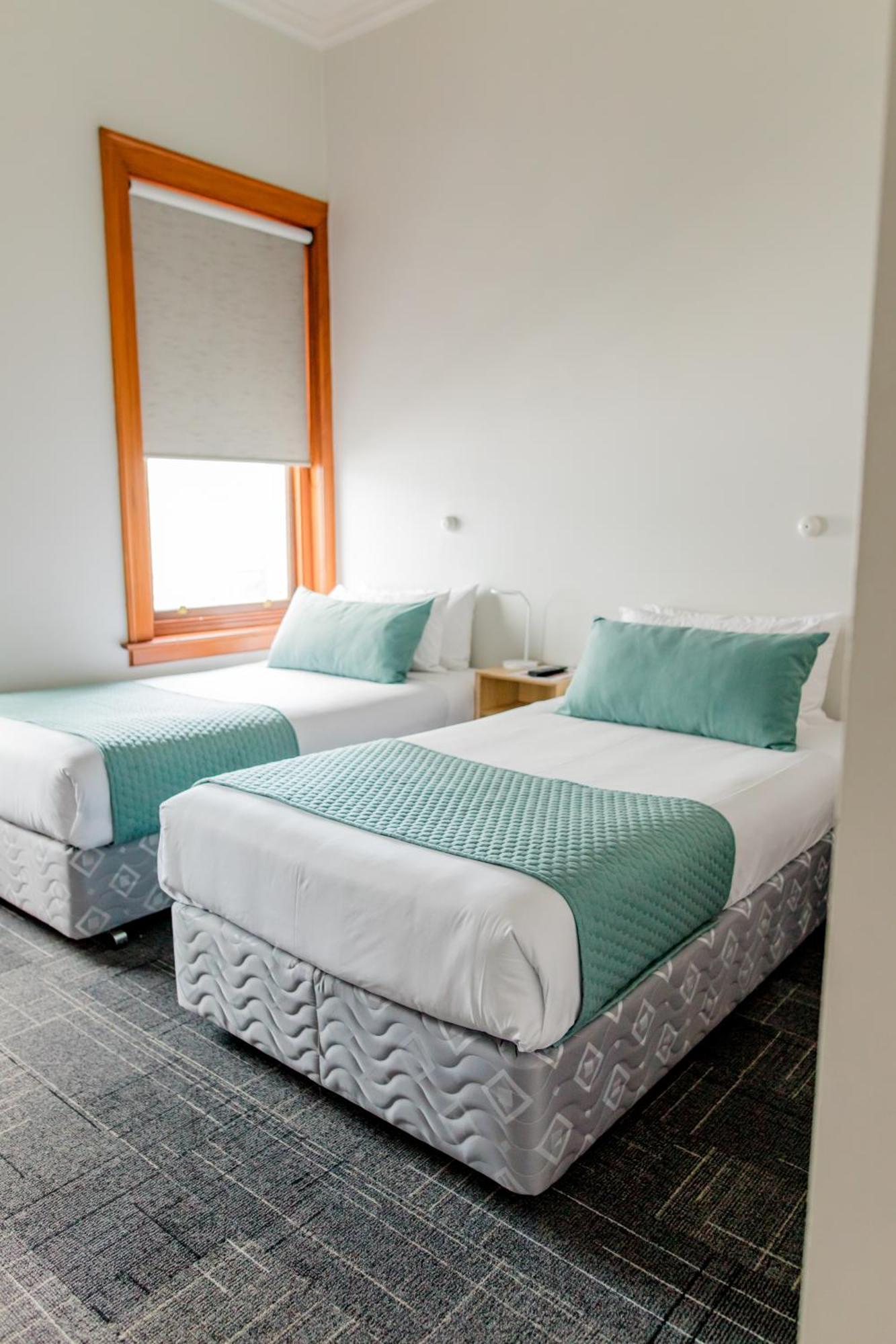 ולינגטו The Cambridge Hotel & Backpackers מראה חיצוני תמונה